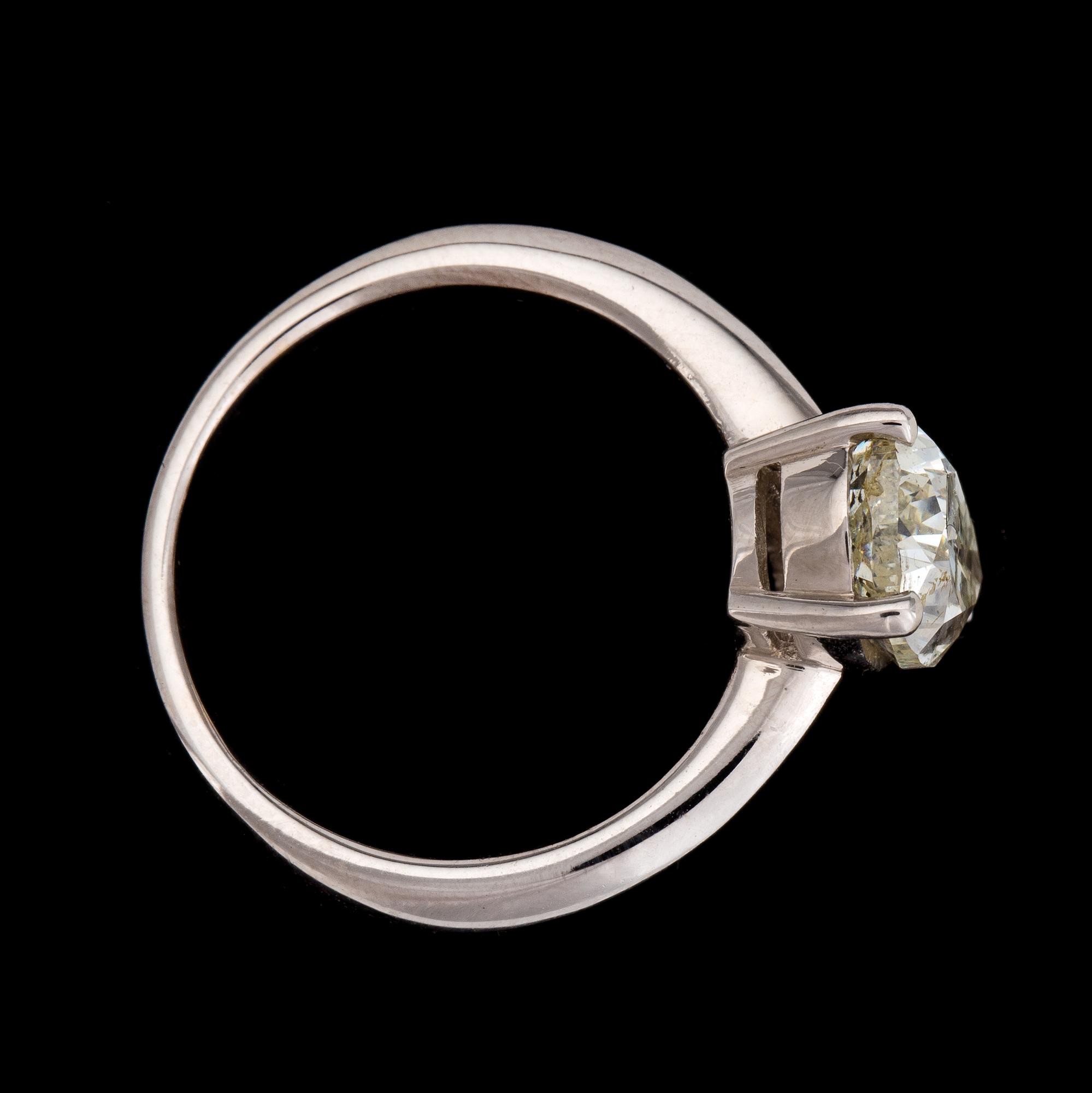 RING, pear cut diamond, app. 3.02 cts.