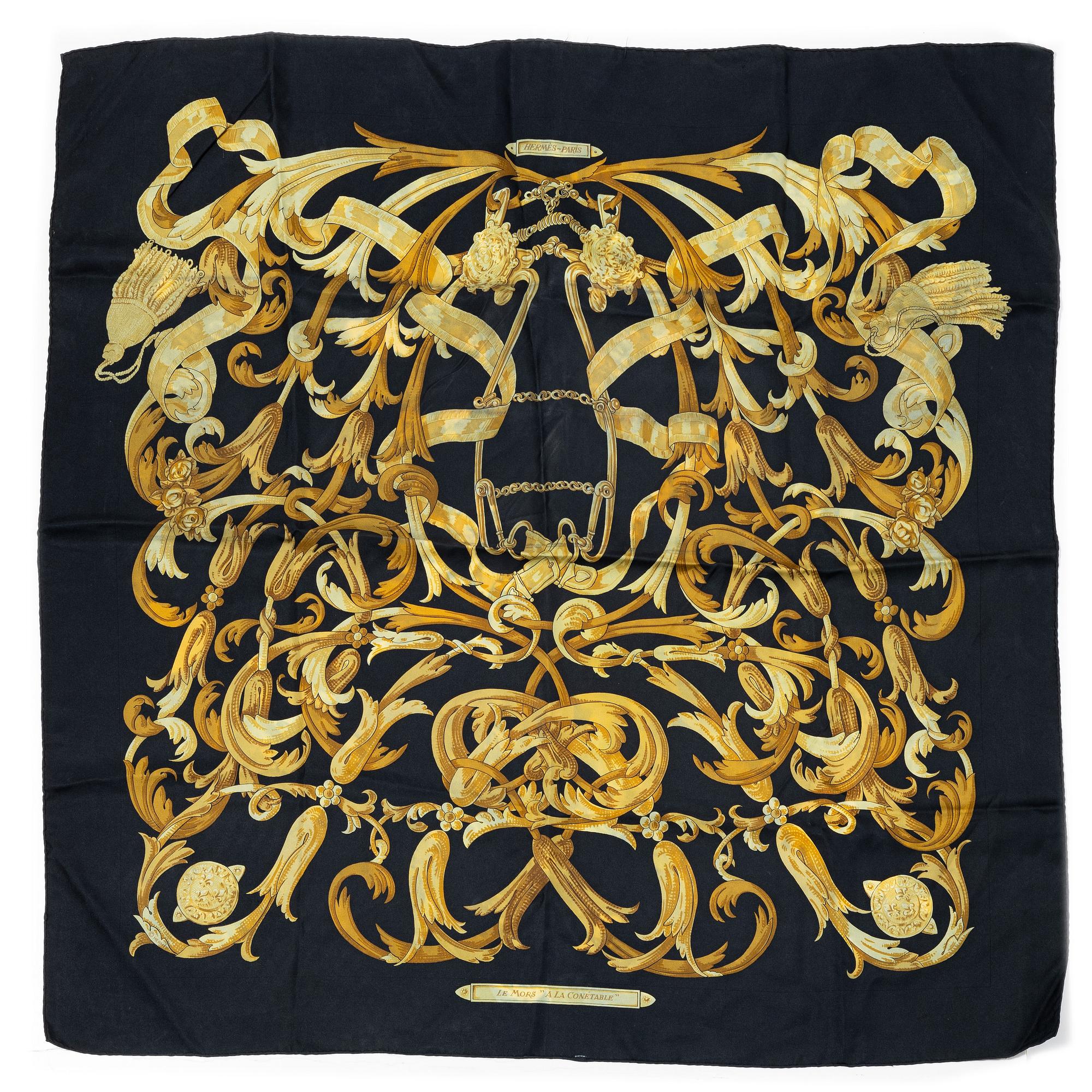 Hermès, scarves, 2 st, "Le Mors a la Conétable" samt "Clic Clac".
