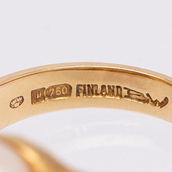 Björn Weckström, ring, "Lappmagi", 18K gold and cultured pearl, Lapponia.