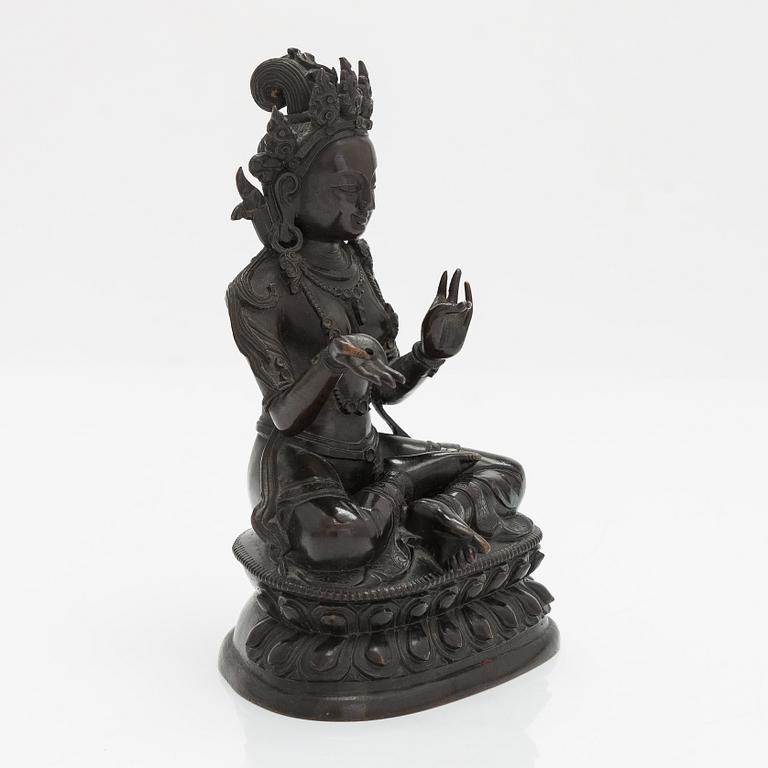 A bronze figure of a crowned goddess, Qing dynasty, 18th Century.