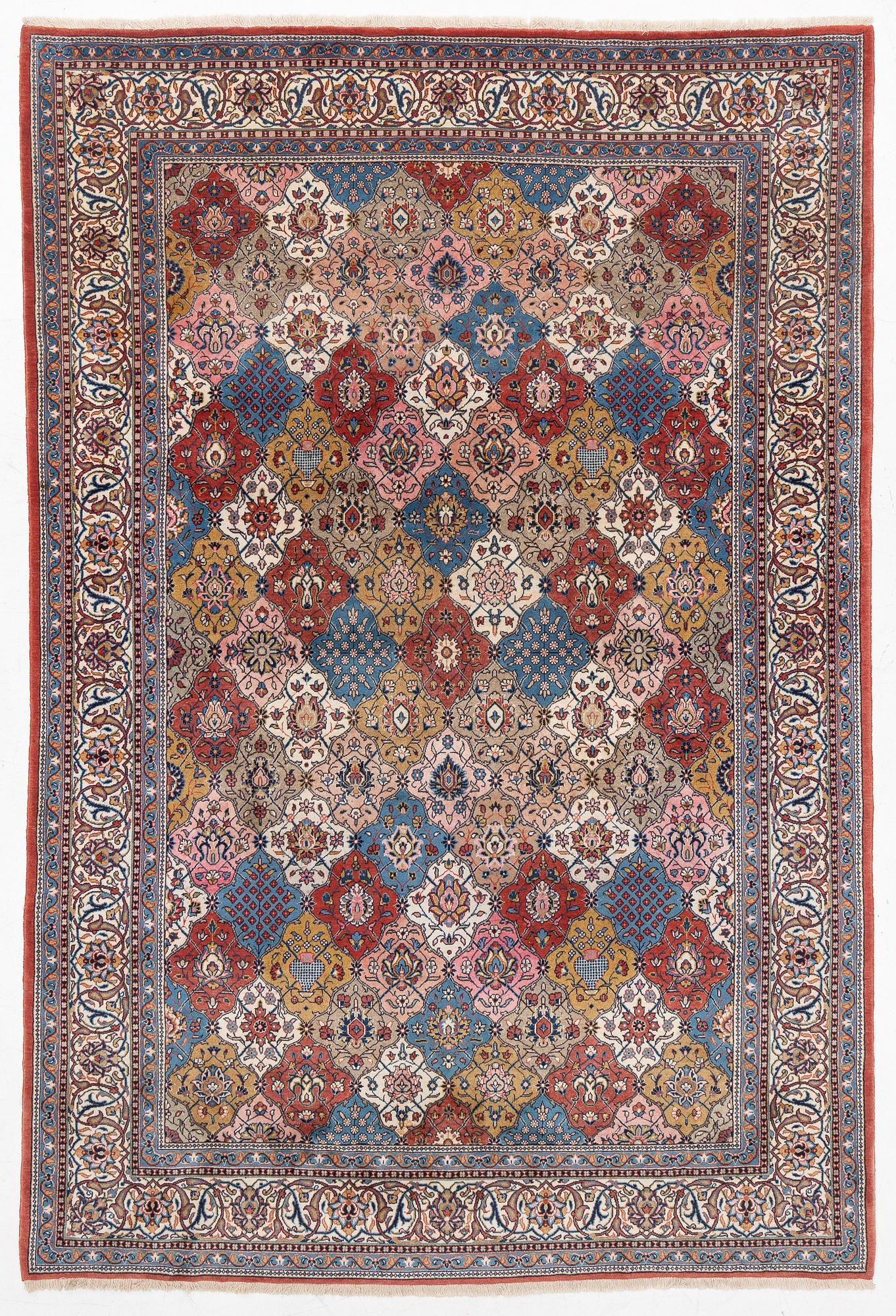 Rug, Sarough, 365 x 245 cm.