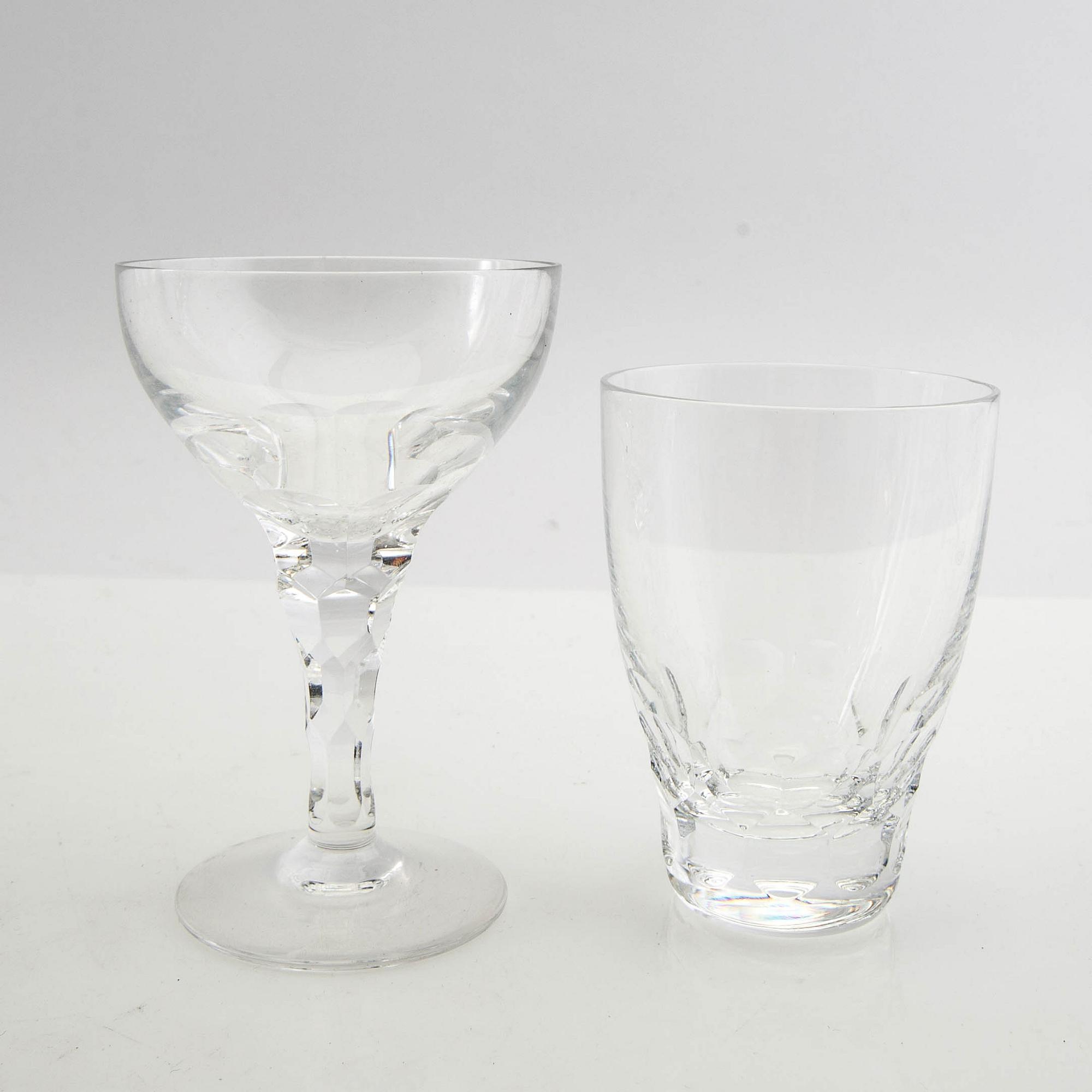 Ingeborg Lundin, Service 68 dlr "Carina" Orrefors, second half of the 20th century.