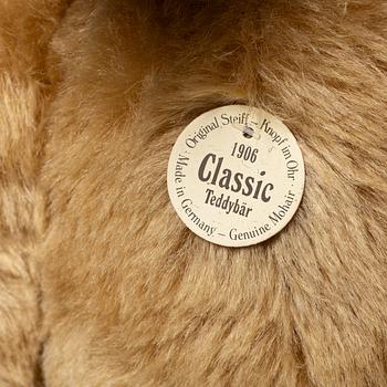 Steiff, Bear, "1906 replica Teddy bear", Germany.