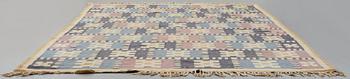 Sigvard Bernadotte, A CARPET, "Vitsippa", flat weave, ca 303 x 197,5 cm, signed SB.