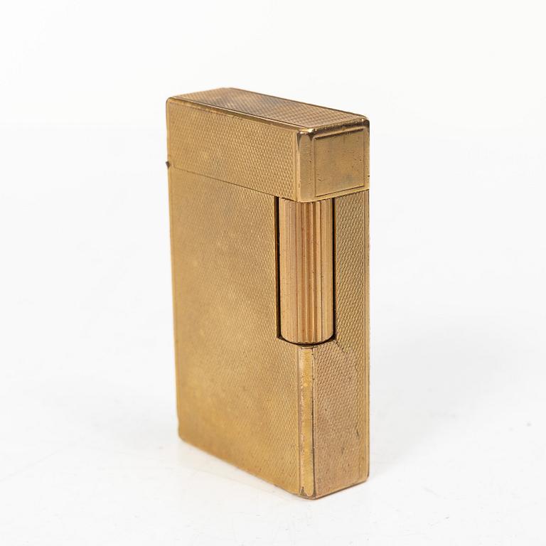 A lighter, Dupont, Paris.