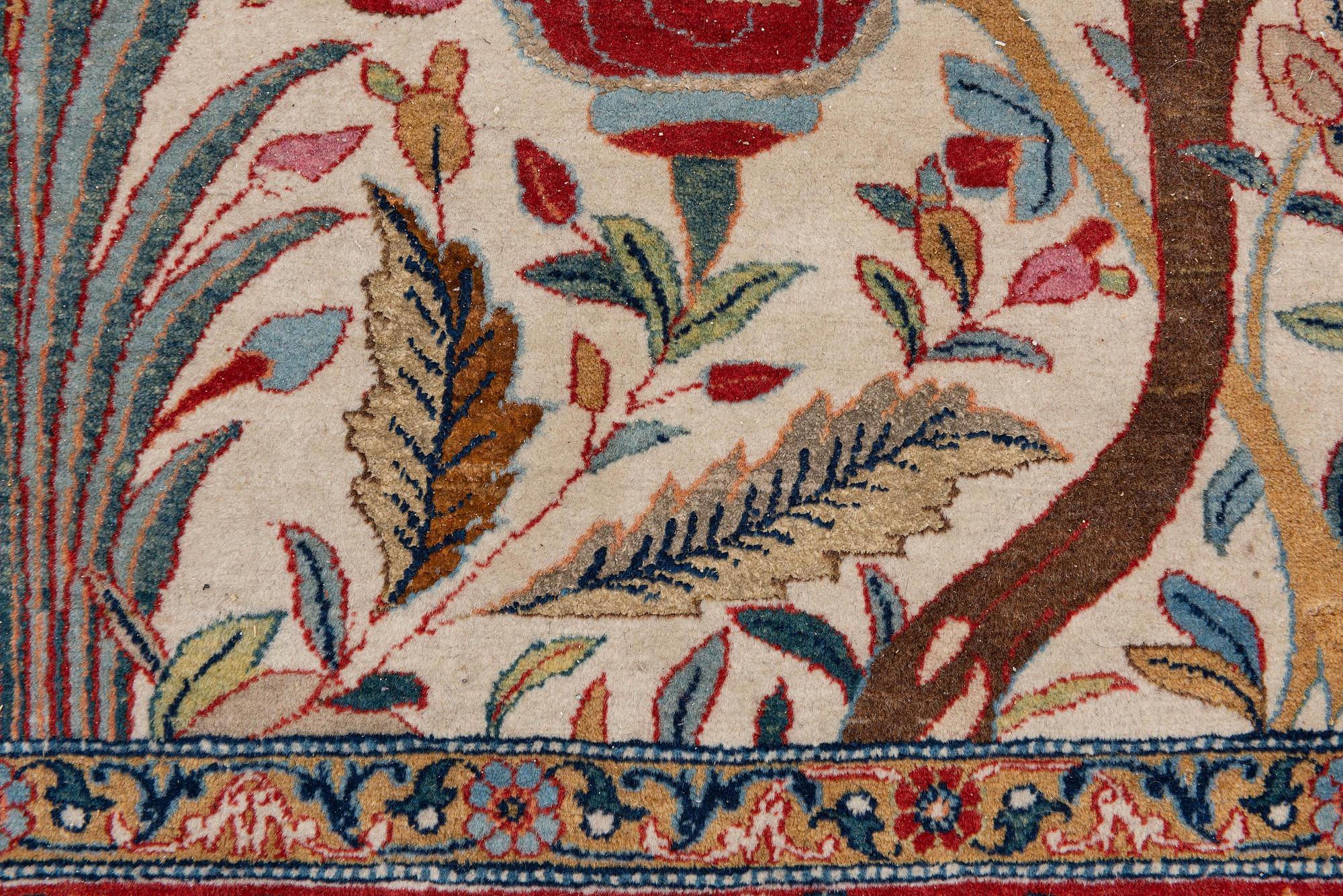 Matta semiantik Ghom, part silk, ca 209 x 136 cm.