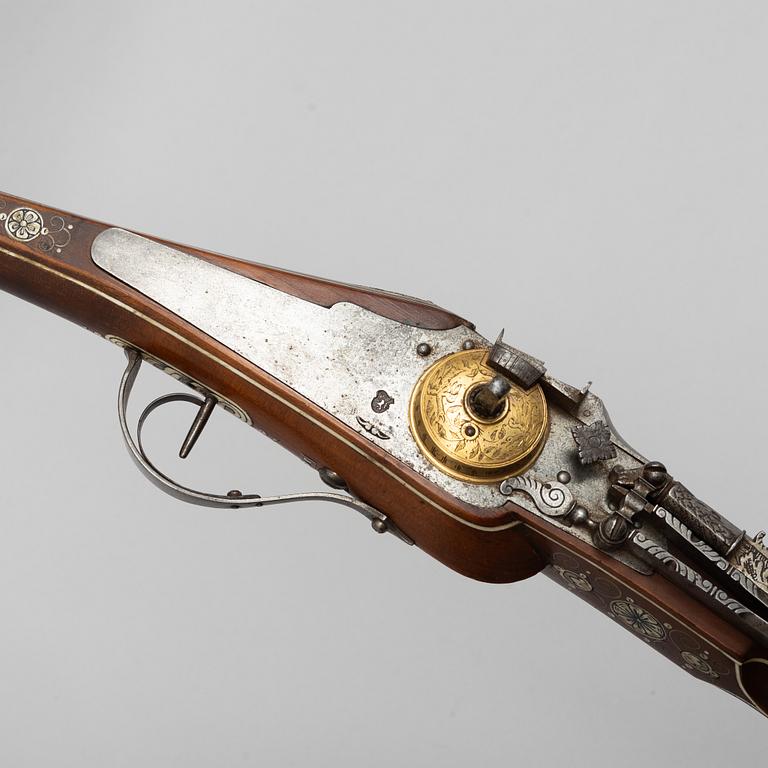 Wheel lock pistol, early 17th century, Saxony.