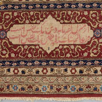 MATTO, a semi-antique Tabriz, ca 466 x 328,5 cm.