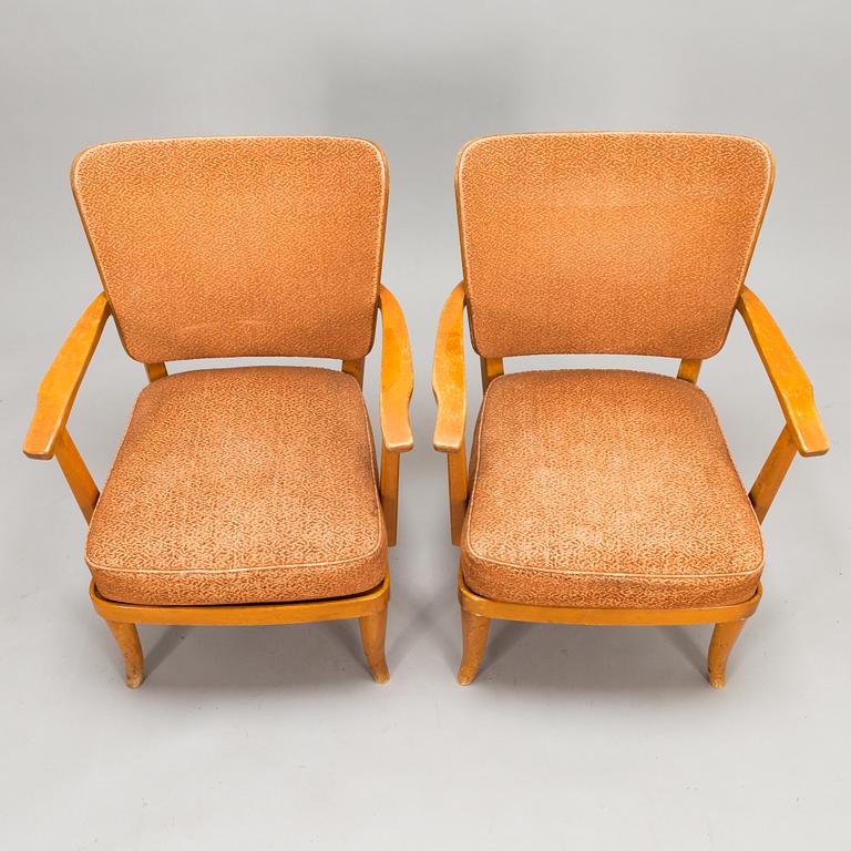 Einari Kyöstilä, karmstolar, ett par, Oy Stockmann Ab, Kervo Snickerifabrik, 1940-tal.