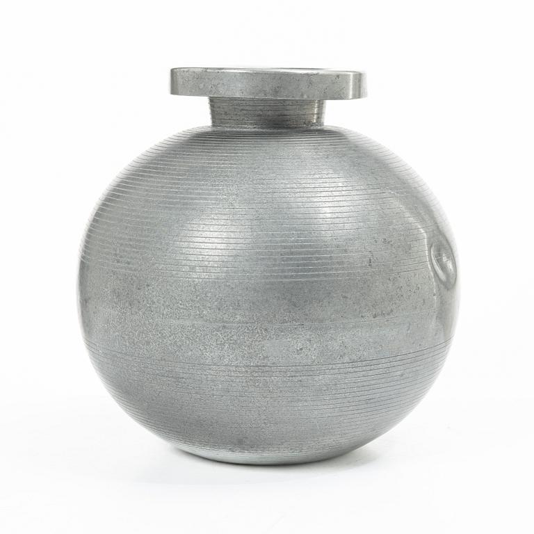 Sylvia Stave, Vase, pewter, model 5496, C.G. Hallberg, Stockholm, 1936.
