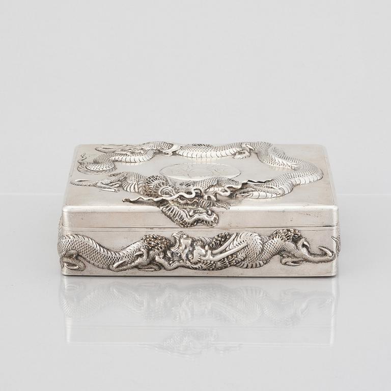 A Chinese Silver box with cover, Shanghai, markers mark Zee Sung, early 20th Century.