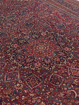 MATTA, semiantik Meshed, ca 544,5 x 356 cm, signerad "Arbete av Makhmalbaf".