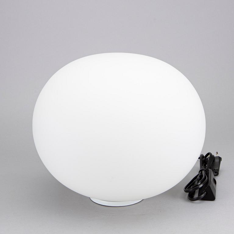 BORDSLAMPA, Glo-ball, Jasper Morrison, Flos.