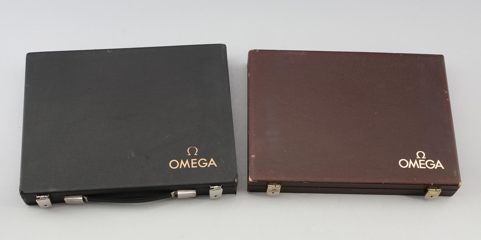 FICKURSLÅDOR, 2 st, märkta Omega.