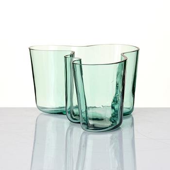 Alvar Aalto, a glass vase, model 9750, Karhula Glassworks, Finland 1937-49.