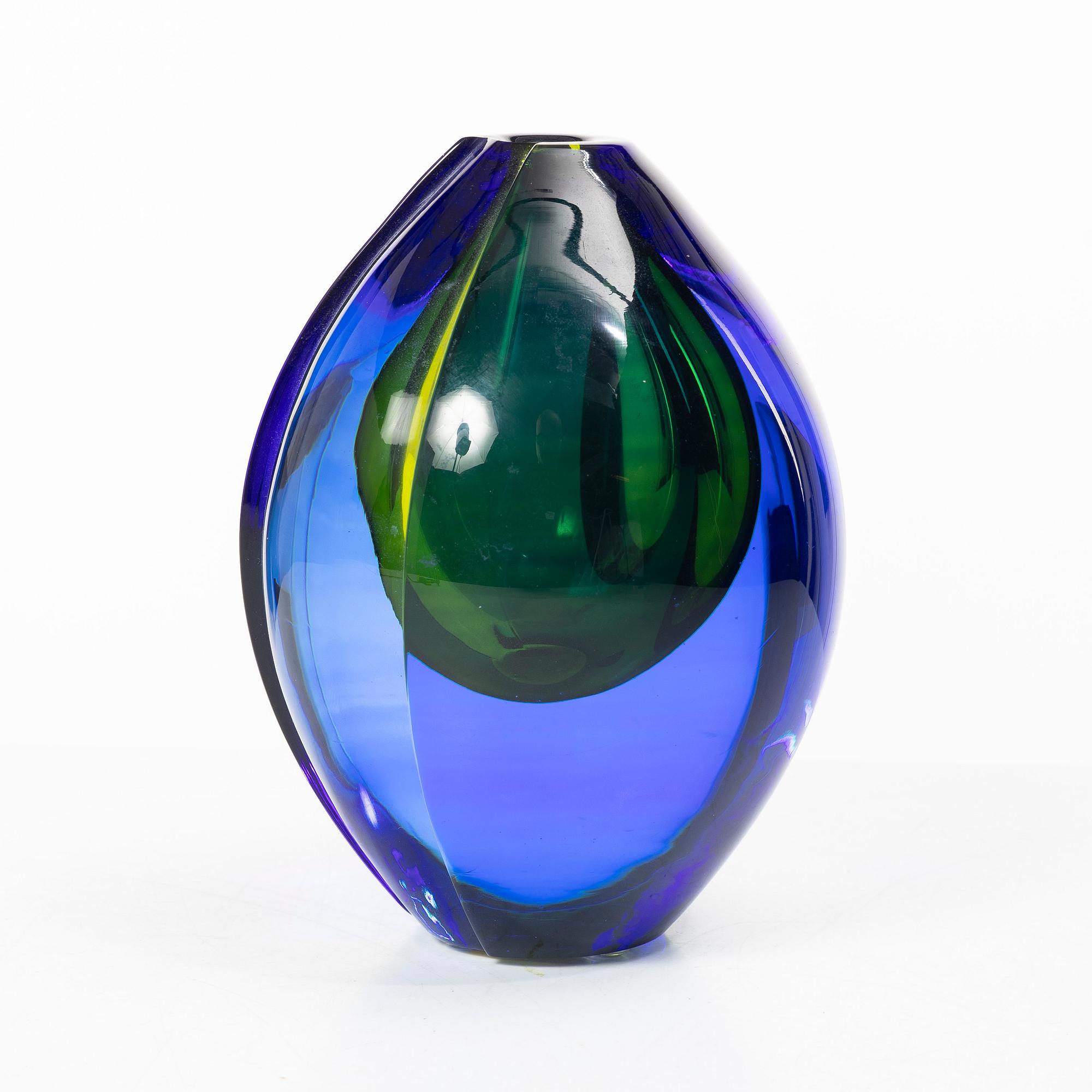 Erika Lagerbielke, sculpture/vase, Orrefors Expo, 1996, signed.