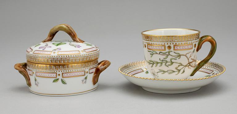 SERVISDELAR, 6 st, porslin, Flora Danica, Royal Copenhagen, 1900-talets andra hälft.