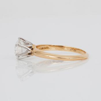 RING, Tiffany & co, med äldre briljantslipad diamant, ca 1.00 ct, ca I/VVS-VS.
