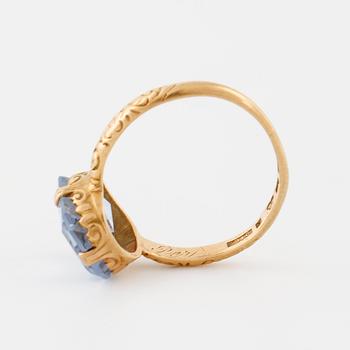 A synthetic blue spinel ring by Gustav Dahlgren & Co Malmö, 1946.