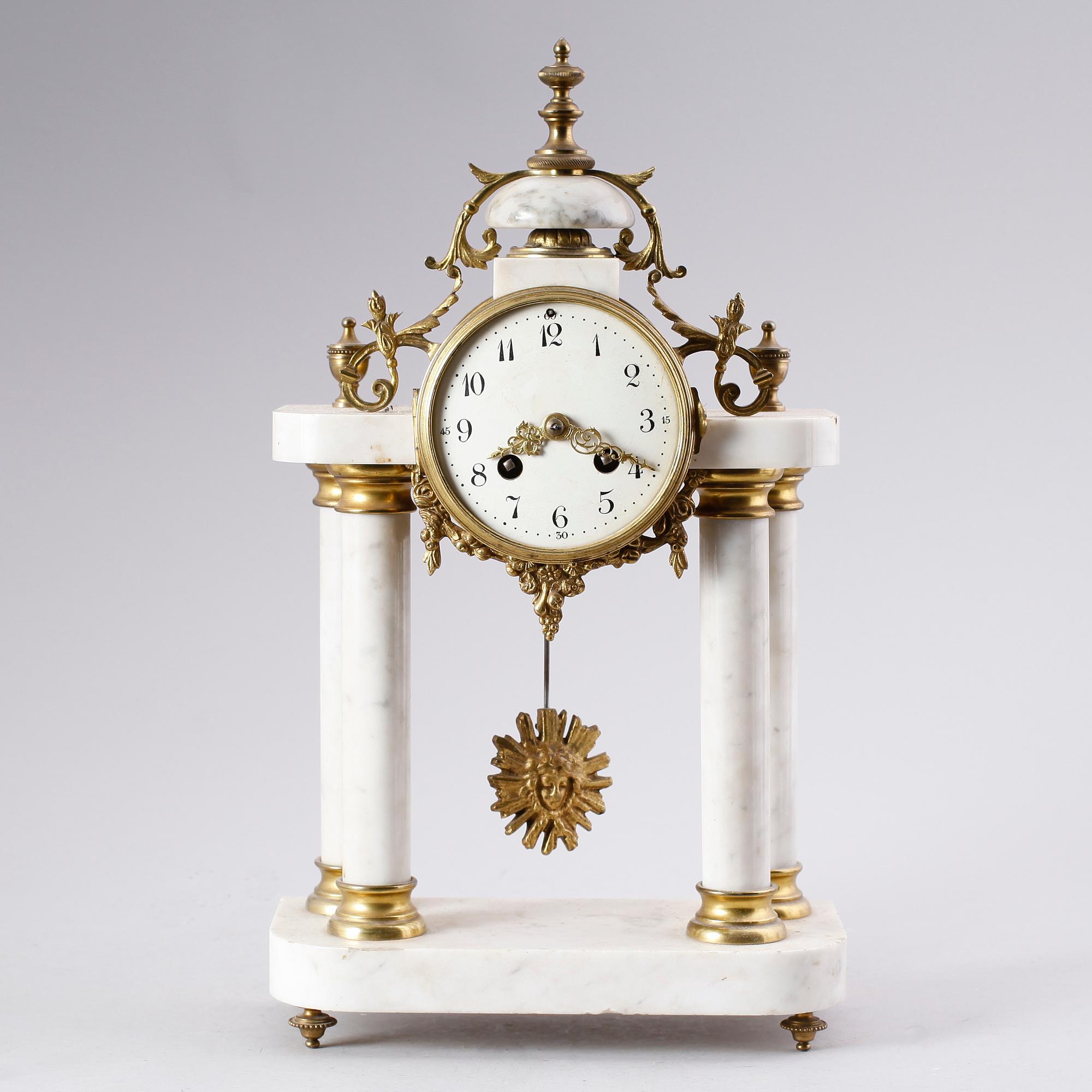 BORDSPENDYL, gustaviansk stil, 1800-talets andra hälft.