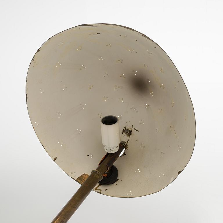 Paavo Tynell, pöytävalaisinpari, malli 9209, Taito 1900-luvun puoliväli.