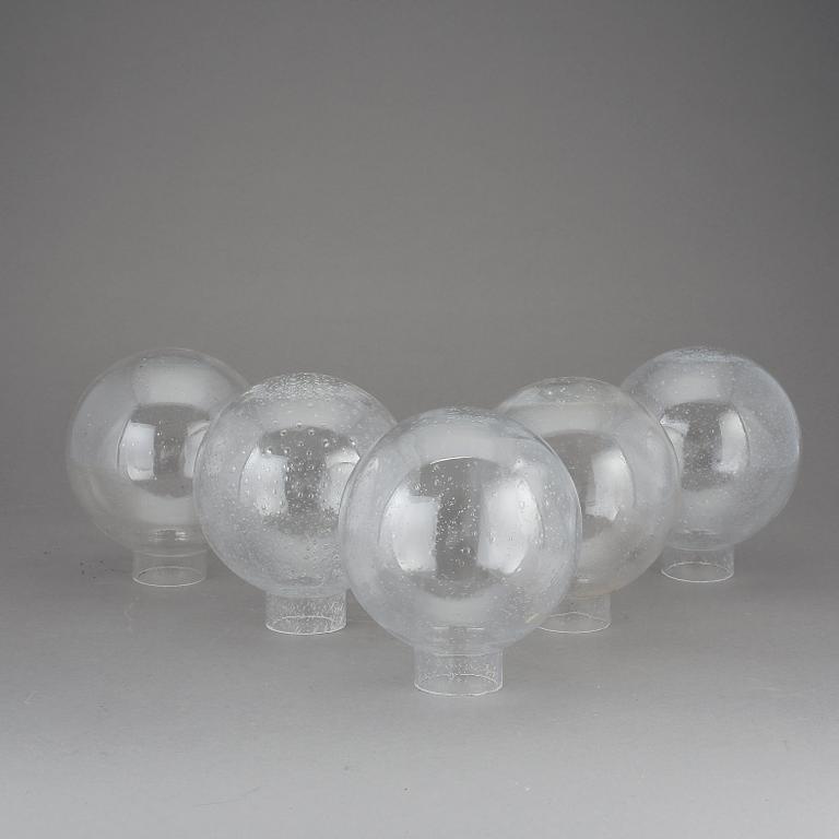 LAMPKUPOR, 25 stycken, glas, troligen Hans Agne Jakobsson, 1900-talets andra hälft.