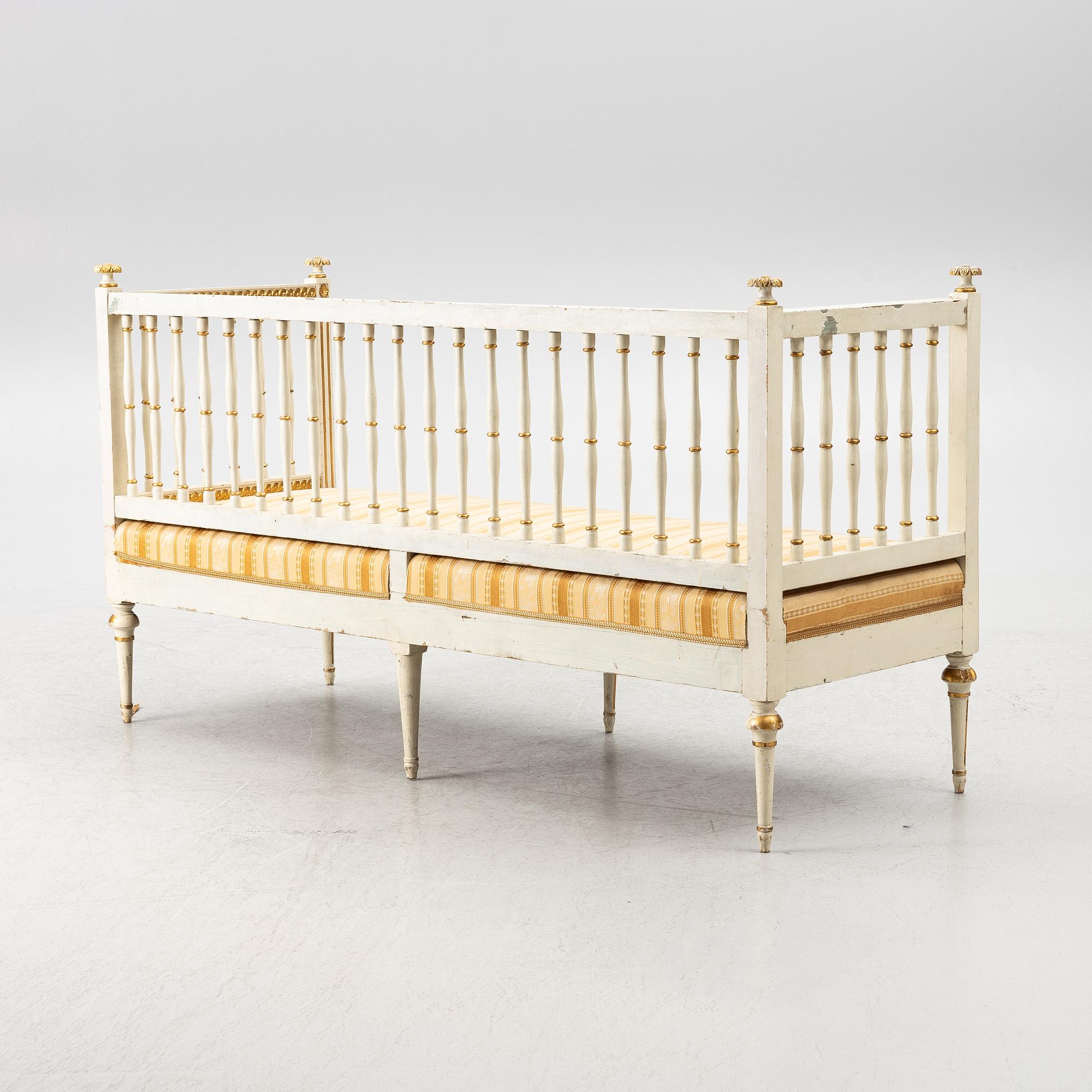 Soffa, sengustaviansk, omkring år 1800.