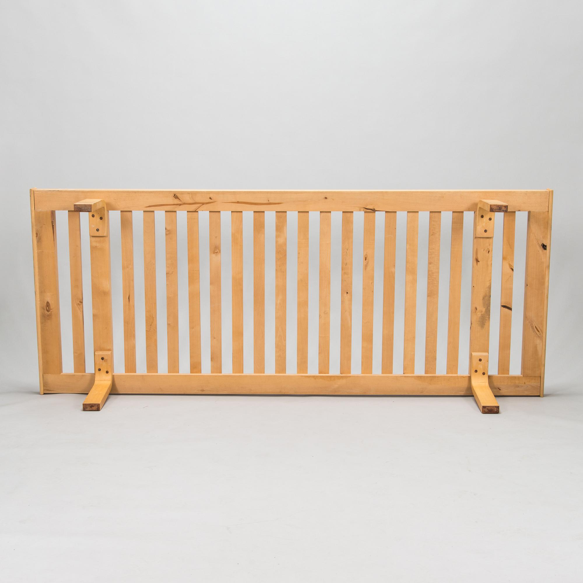 Alvar Aalto, dagbädd/säng, modell E710, Artek 1970-tal.