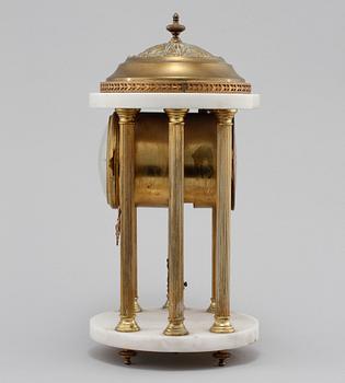 BORDSPENDYL, Frankrike, Louis XVI-stil, tidigt 1900-tal.