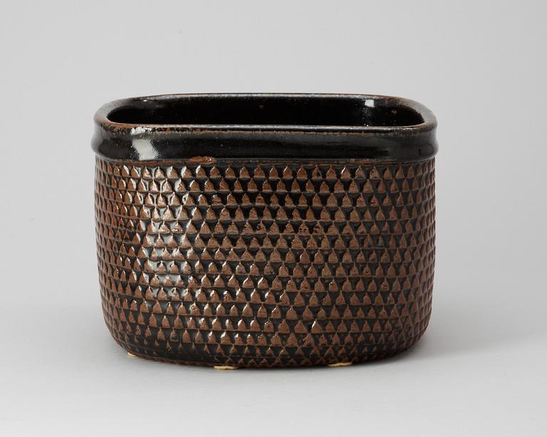 A Stig Lindberg stoneware bowl, Gustavsberg Studio 1963.