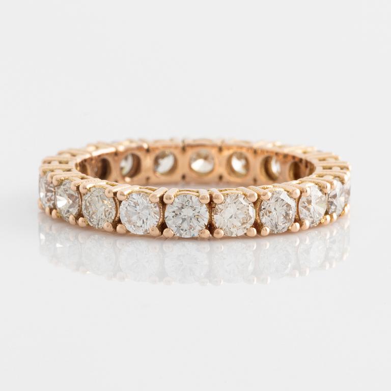 Ring gold with brilliant-cut diamonds.