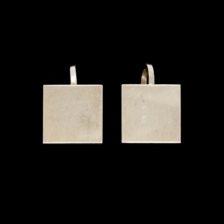 ÖRHÄNGEN, ett par, silver, Wiwen Nilsson, Lund. Vikt 4 g.