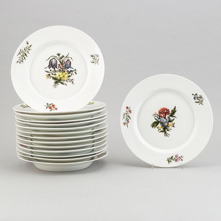 A 19th century 42-pcs porcelain dinner set, Berlin.
