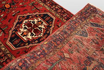 Gallerimatta, Hamadan, ca 313 x 106 cm.