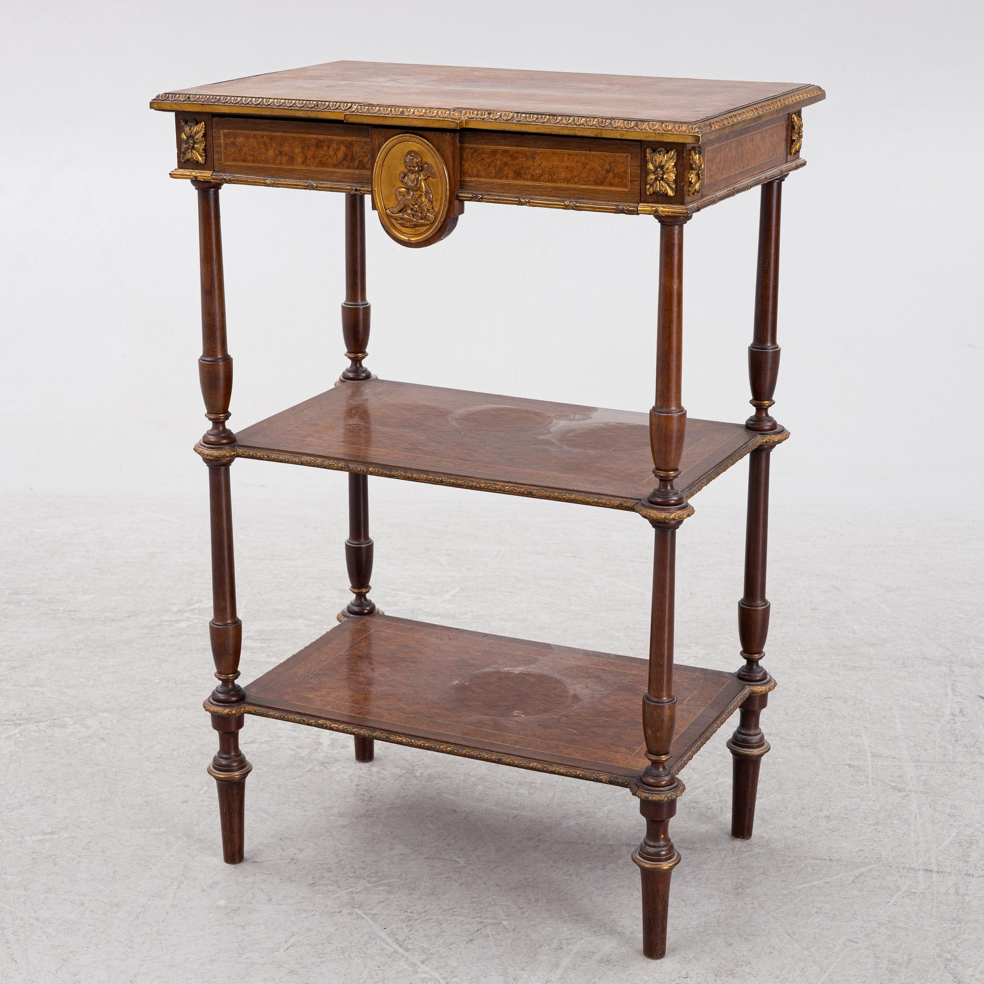 Etagère, sent 1800-tal.