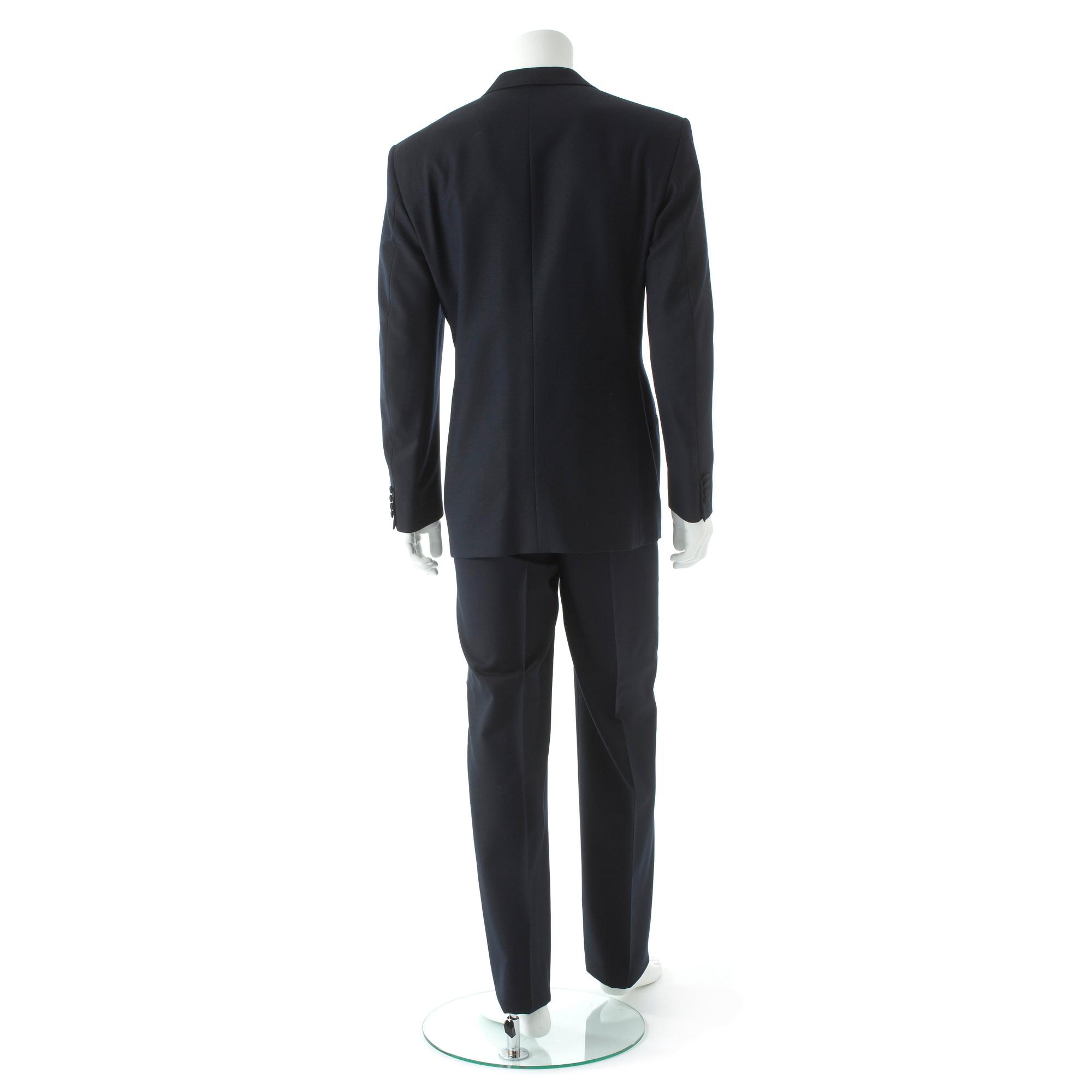 GÖTRICH, a men's suit consisting of dinner jacket and pants.