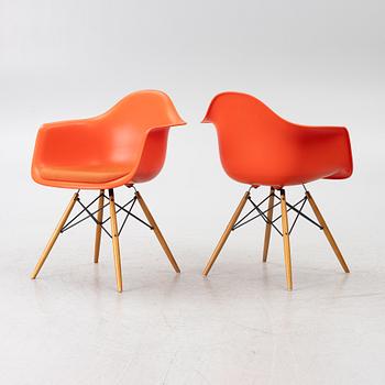 Charles & Ray Eames, karmstolar, 6 st, "Plastic armchair DAW", Vitra.