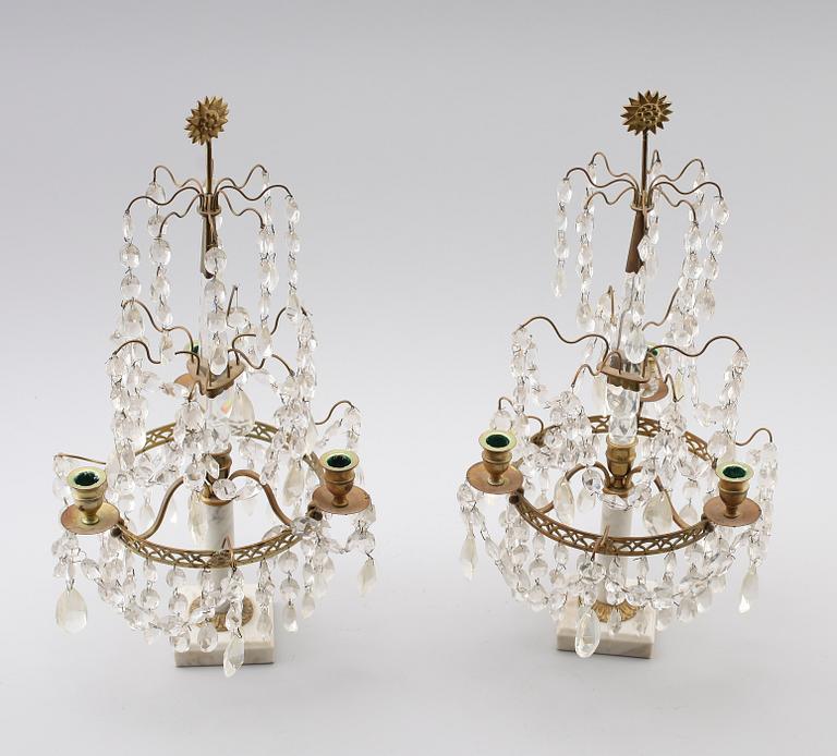 BORDSLYSTRAR, 1 par, gustaviansk stil, 1900-talets första hälft.