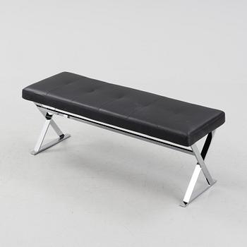 Antonio Citterio, a 'Pathos' bench, Maxalto, B&B Italia.