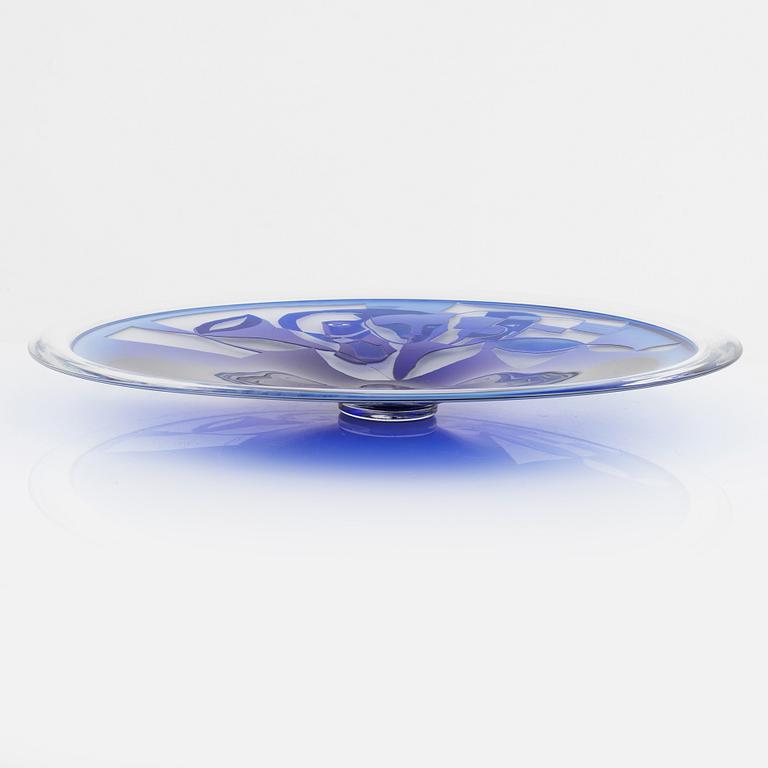 Klas-Göran Tinbäck, a dish, dated 1984.