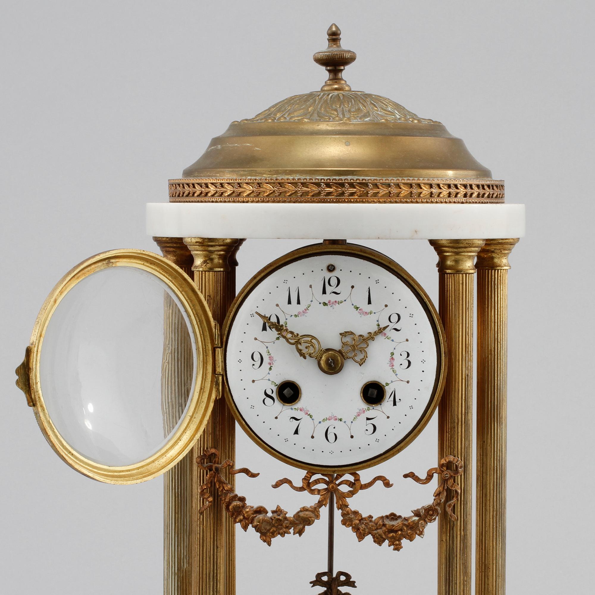 BORDSPENDYL, Frankrike, Louis XVI-stil, tidigt 1900-tal.