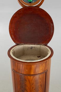 A shave stand from the second half of the 19th century.