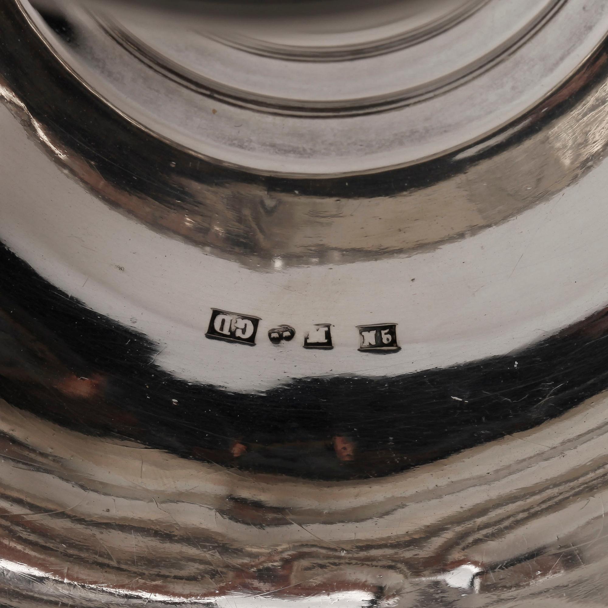 NATTLJUSSTAKAR, ett par, silver, Gustaf Dahlgren, Malmö, 1867. Total vikt ca 380g.