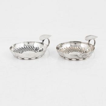 Tasting cups 2 pcs sterling silver Cohr Denmark 20th century.