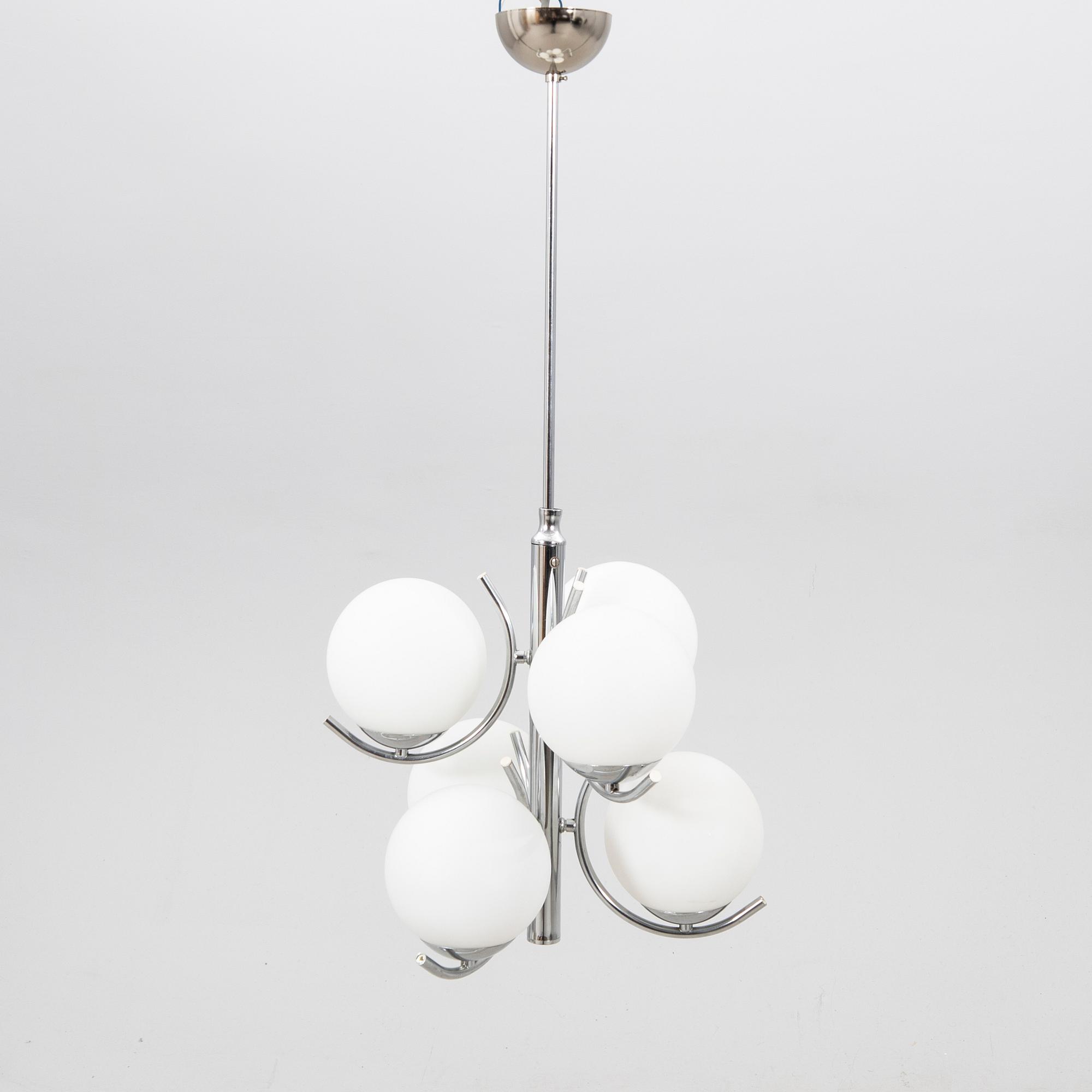 An Art Deco style ceiling pendant 21st  century.