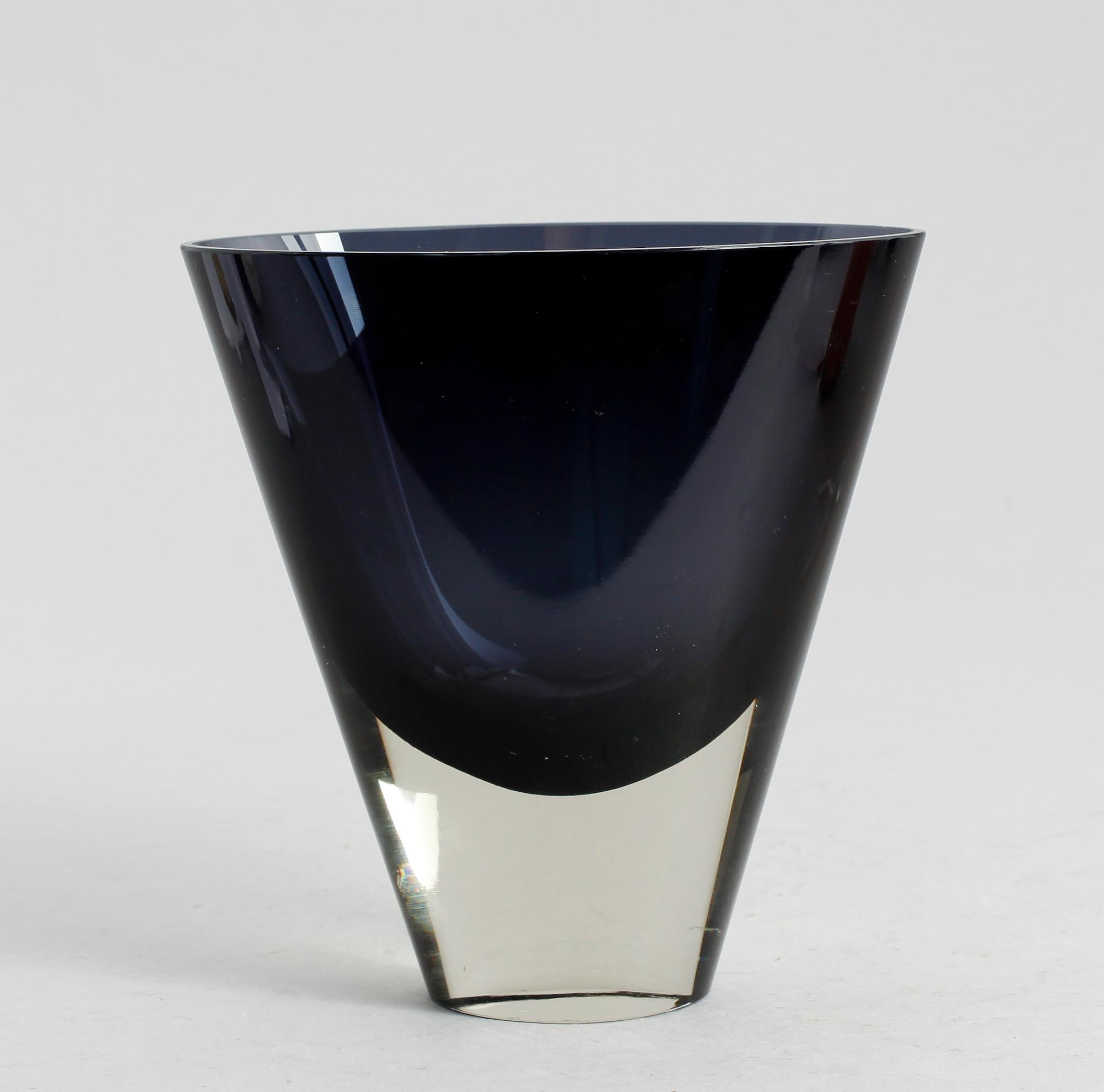 VAS, glas, Kaj Franck, Nuutajärvi Notsjö, signerad och daterad -60.