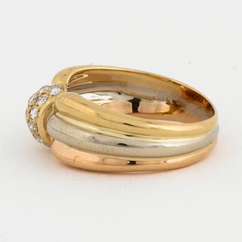 A brilliant cut diamond ring by Cartier.