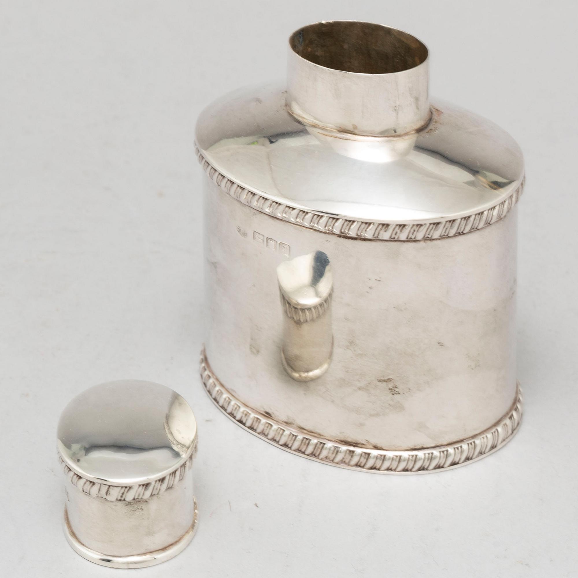 Frederick Augustus Burridge. A silver tea caddy, London 1896.