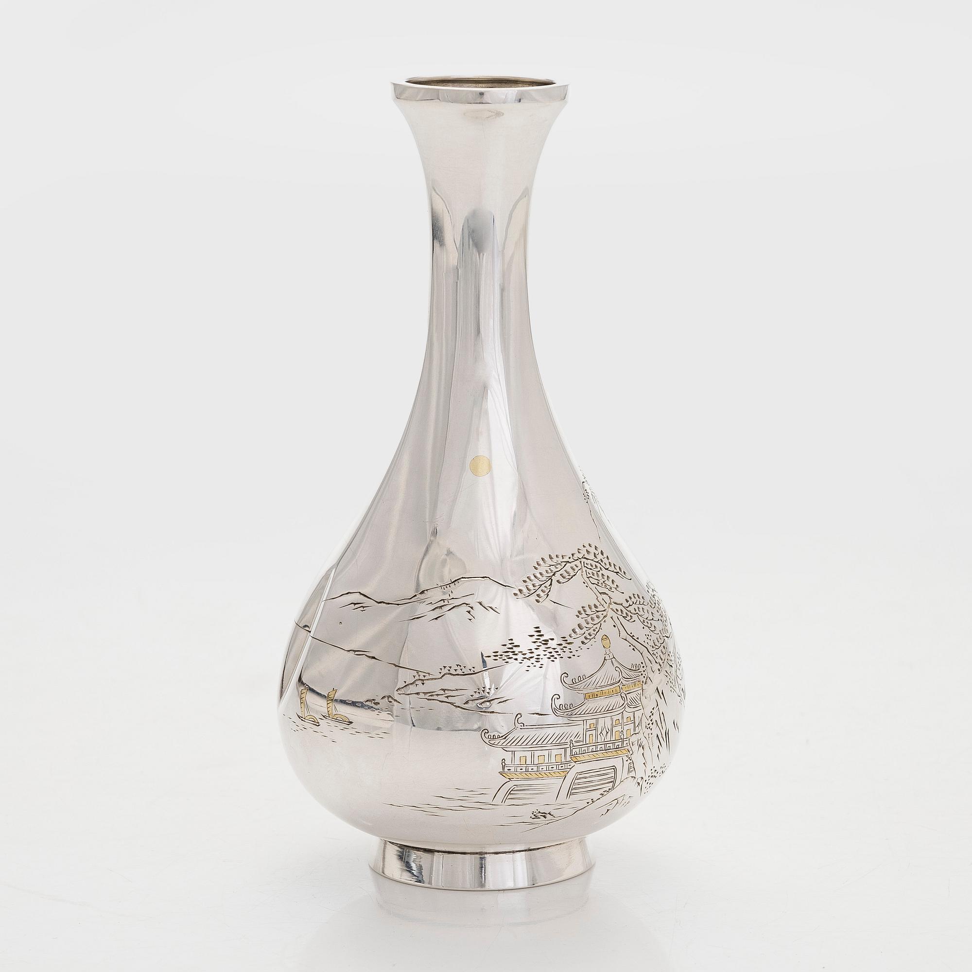 Vas, sterlinghopea jungin-leimalla, Japani todennäköisesti Taishō-kaudelta.