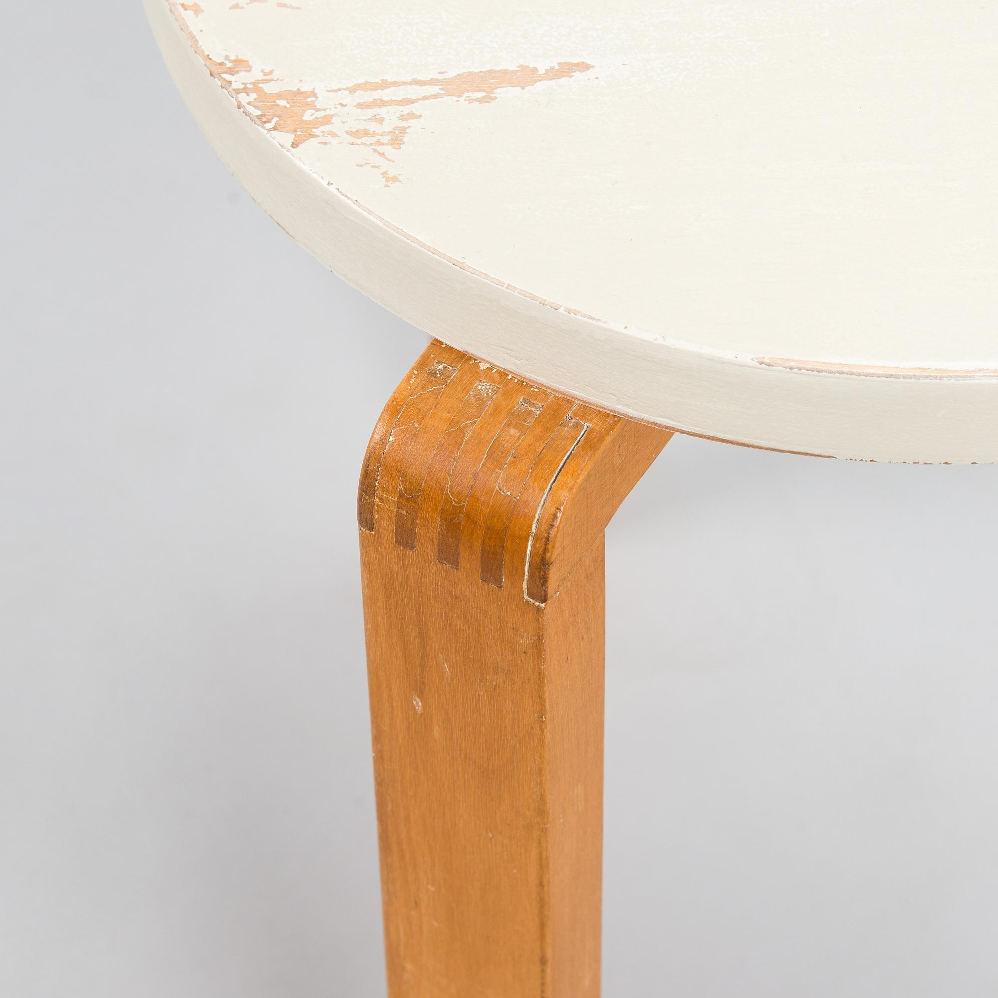 Alvar Aalto, A 1940s '60' stool for  O.Y. Huonekalu- ja Rakennustyötehdas A.B. Finland.